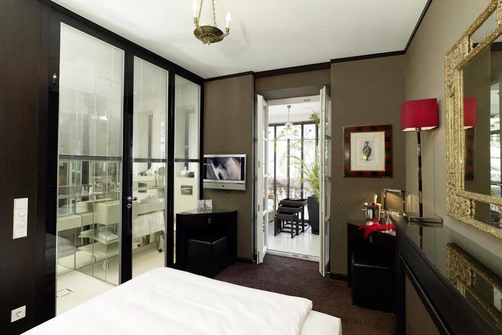 Opera 4* Monachium